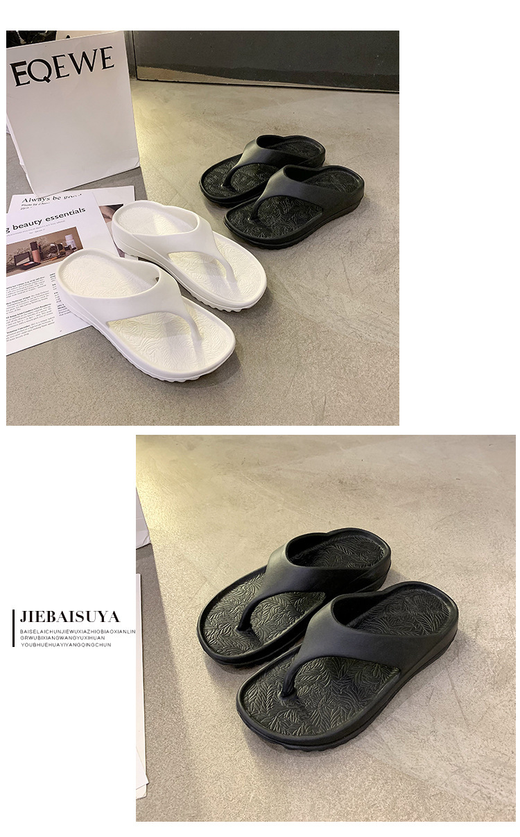 Dames teenslippers met platformzool en gestructureerd voetbed.