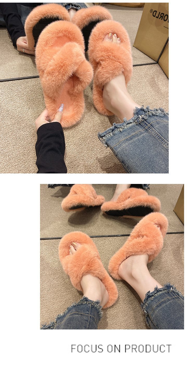 Pantuflas de mujer con tiras cruzadas y suave piel sintética.