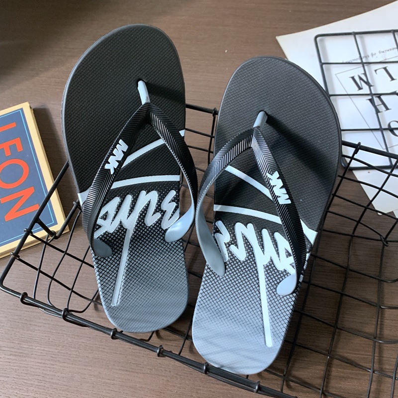 Men's Sporty Gradient Beach Flip Flops 9
