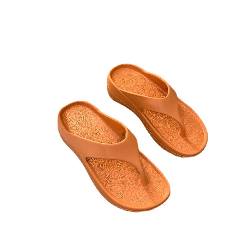 Dames teenslippers met platformzool en gestructureerd voetbed. 5