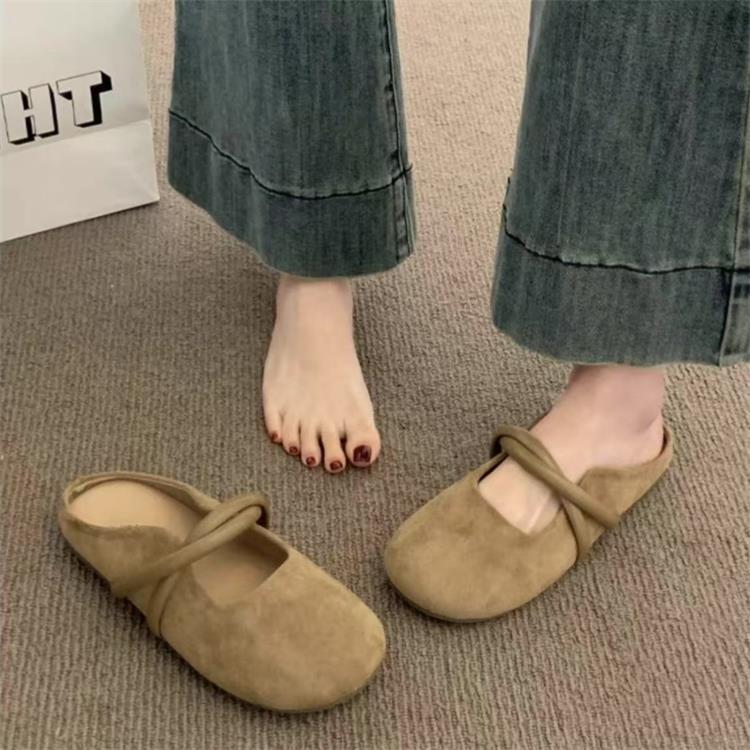 Scarpe basse da donna Mary Jane in camoscio, modello slip-on.