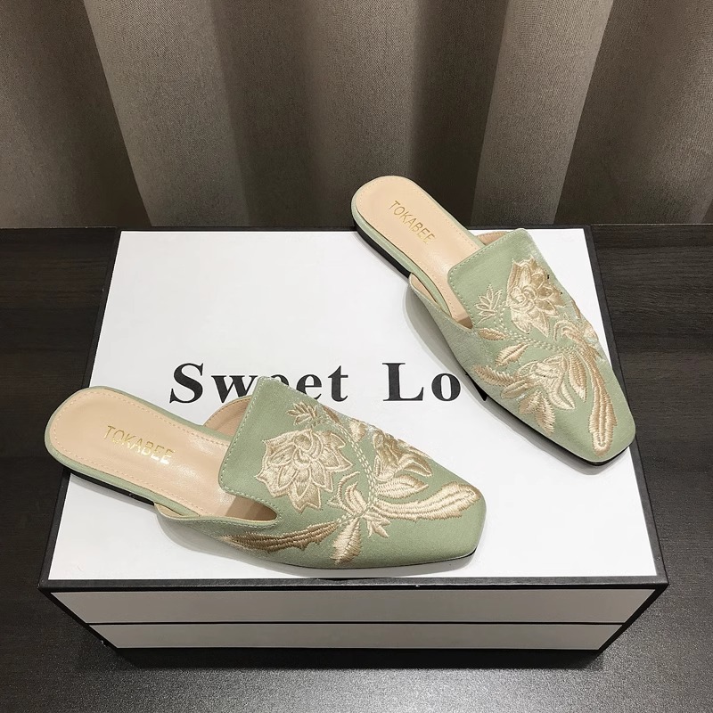 Damen-Pantoletten mit besticktem Blumenmuster