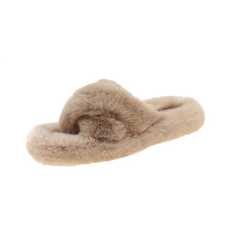 Pantuflas de mujer con tiras cruzadas y suave piel sintética.