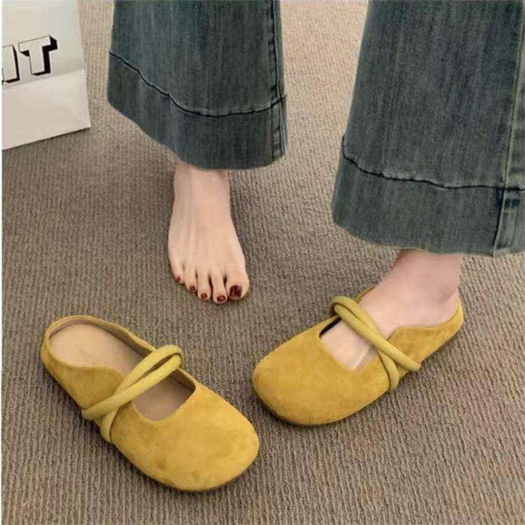 Scarpe basse da donna Mary Jane in camoscio, modello slip-on.