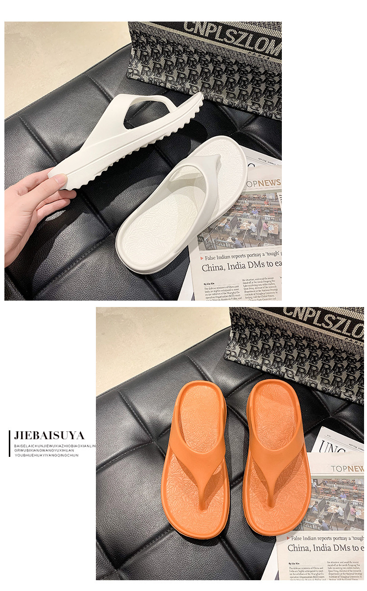 Dames teenslippers met platformzool en gestructureerd voetbed.