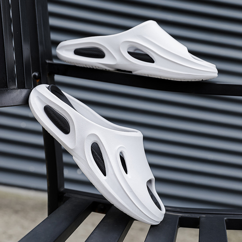 Men's Sporty Foam Slide Slippers with Contrast Sole 5