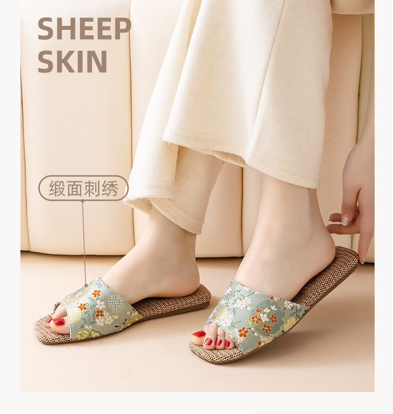 Ciabatte da donna vintage con ricami floreali