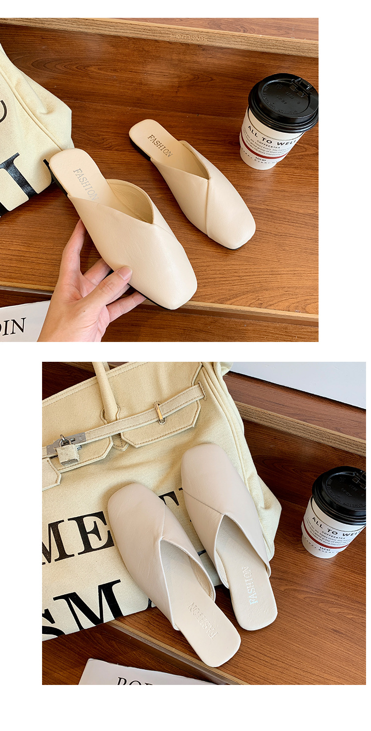 Ciabatte basse minimaliste da donna con punta quadrata