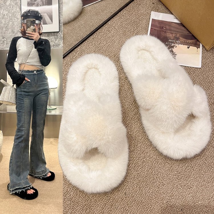 Pantuflas de mujer con tiras cruzadas y suave piel sintética. 2