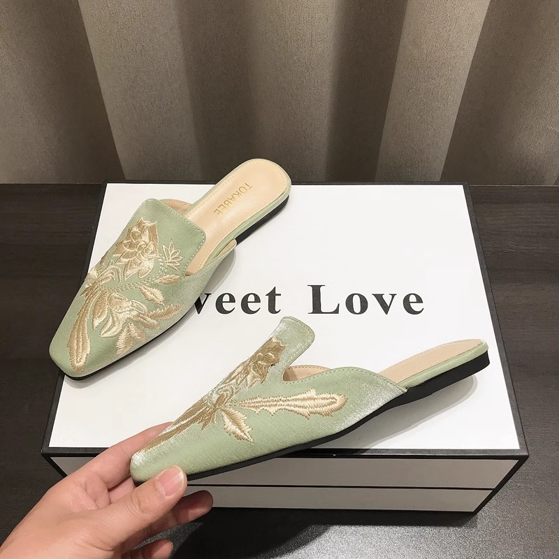Damen-Pantoletten mit besticktem Blumenmuster