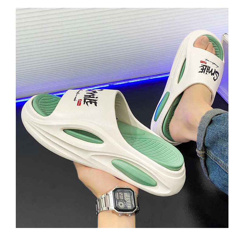 Unisex-Slipper mit dicker Sohle und Smiley-Print