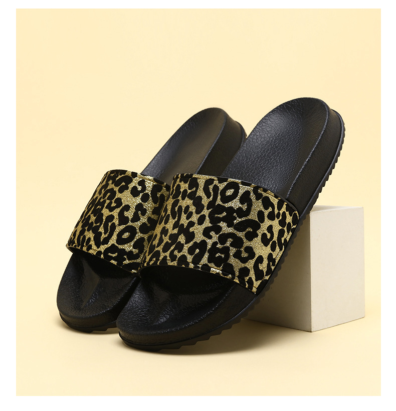 Damen-Slipper mit Leopardenmuster