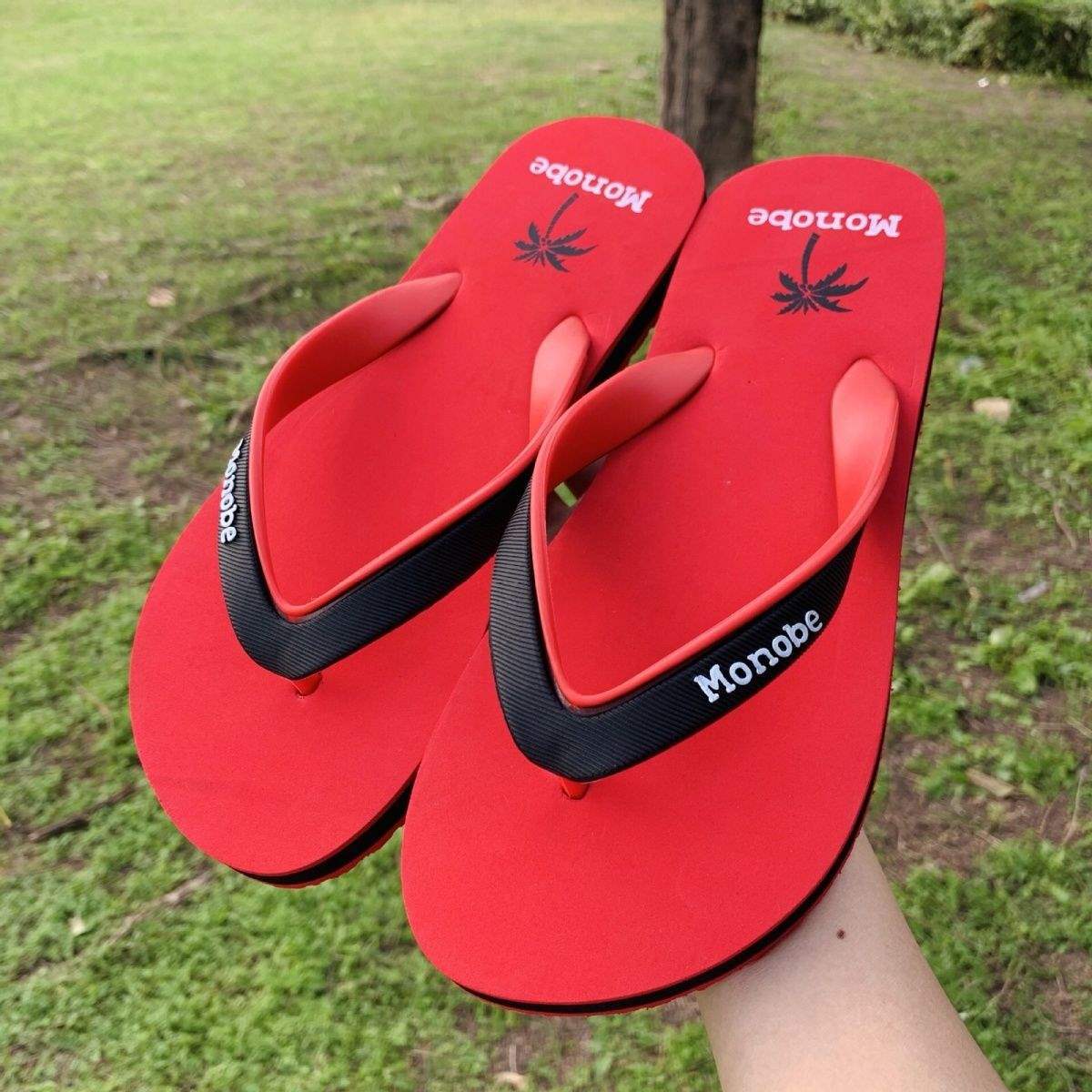 Unisex-Strand-Flip-Flops mit Palmenmuster 4
