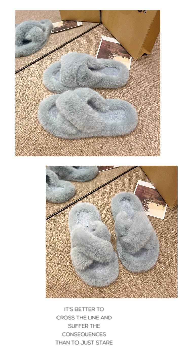 Pantuflas de mujer con tiras cruzadas y suave piel sintética.