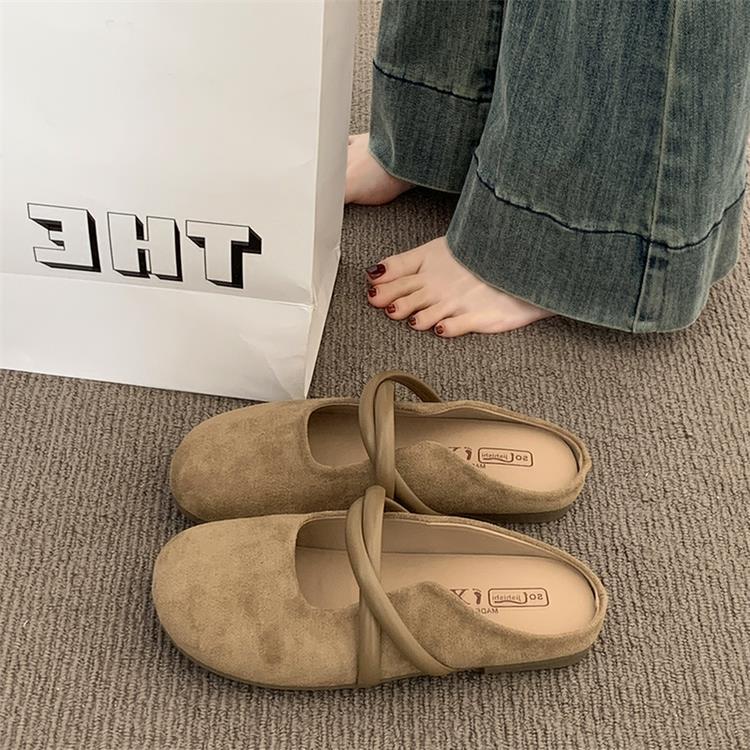 Scarpe basse da donna Mary Jane in camoscio, modello slip-on.