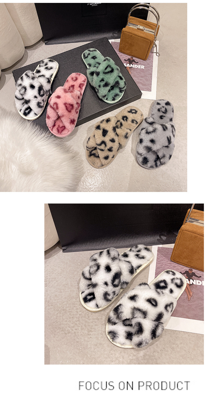 Pantofole da donna morbide con stampa leopardata e cinturino incrociato