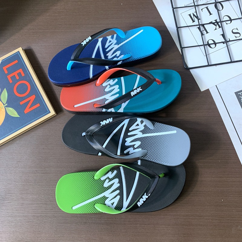 Men's Sporty Gradient Beach Flip Flops