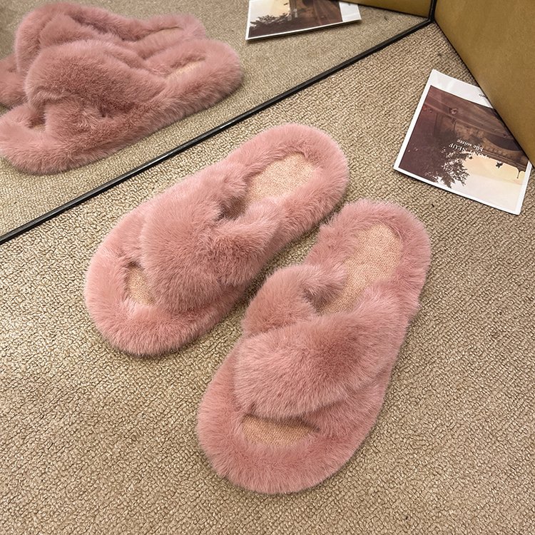 Pantuflas de mujer con tiras cruzadas y suave piel sintética. 6