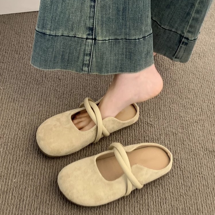 Scarpe basse da donna Mary Jane in camoscio, modello slip-on.